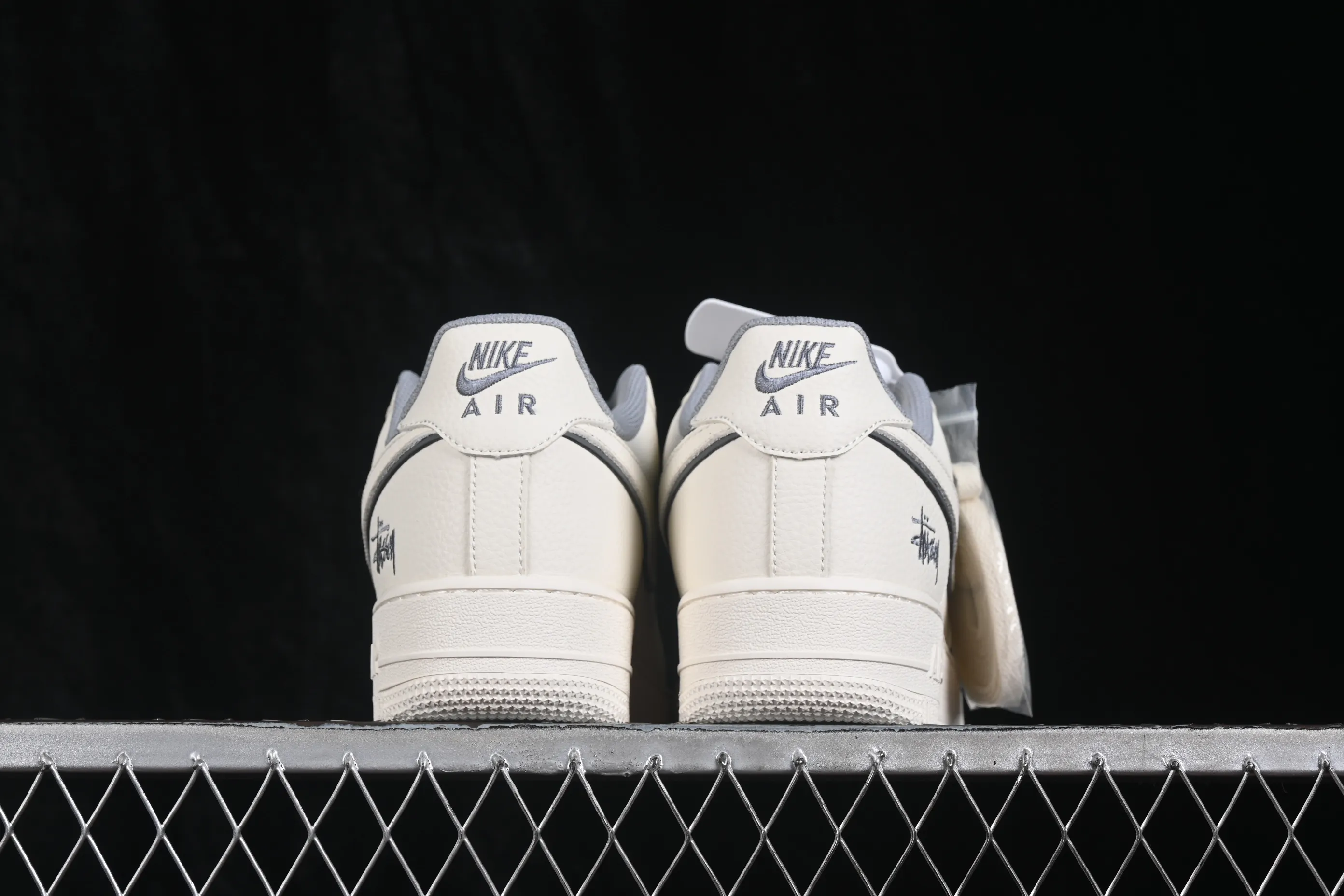 All categories Nk Air Force 1 Air Force series Nk Air Force 1 Low Air Force low-top Nike Air Force 1'07 Low joint model Air Force 1 low-top casual sneakers MM3399-828